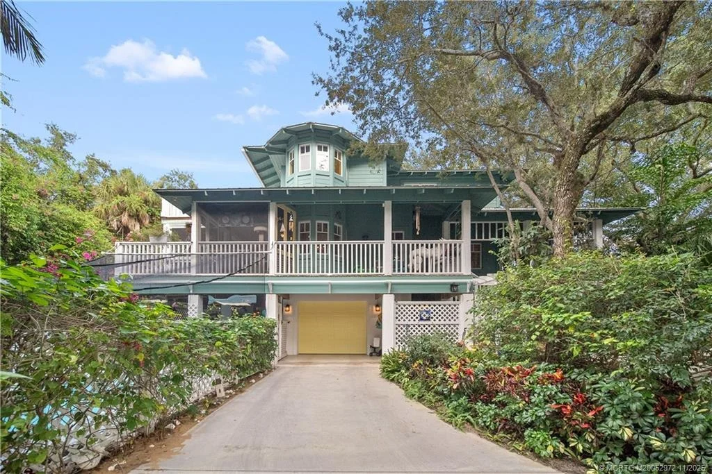 Photo of 12 Oak Hill Way