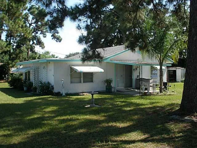 Photo of 5272 SE Kingfish Avenue