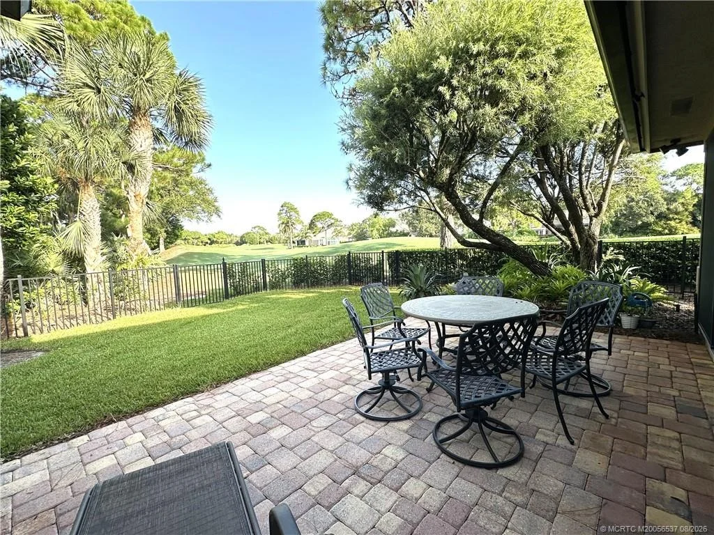 Photo of 3378 SE Cambridge Drive