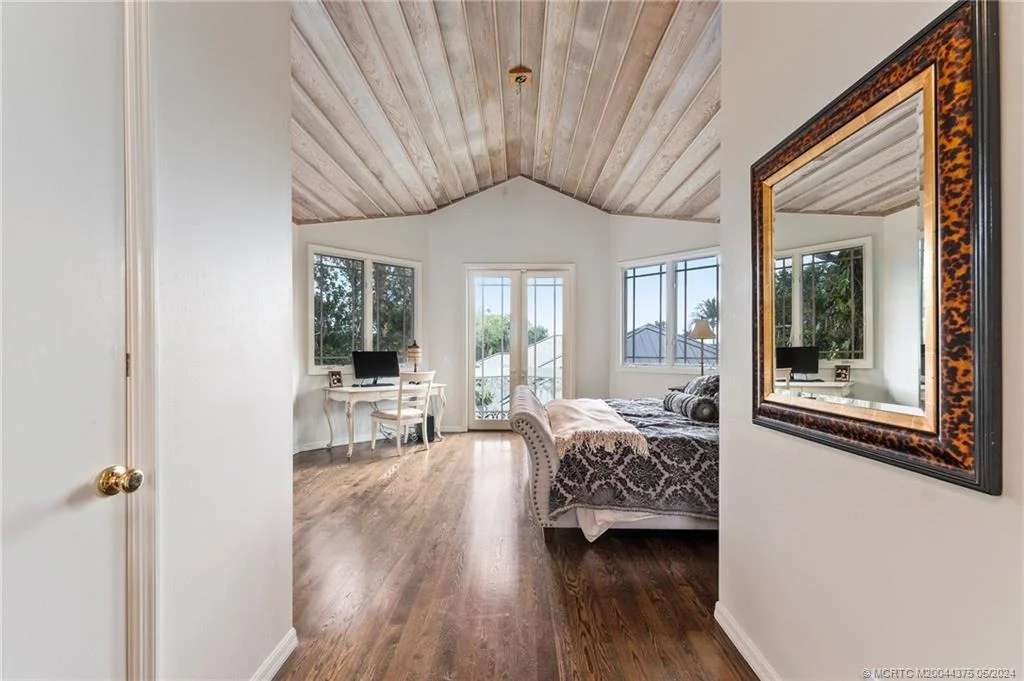 Photo of 12 Oakwood Drive