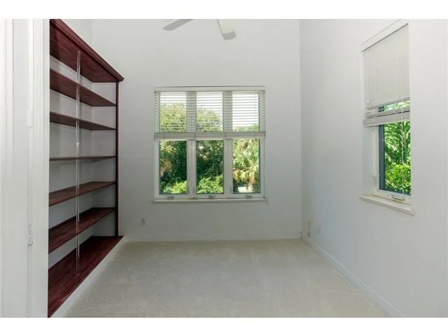 Photo of 82 N Sewalls Point Road
