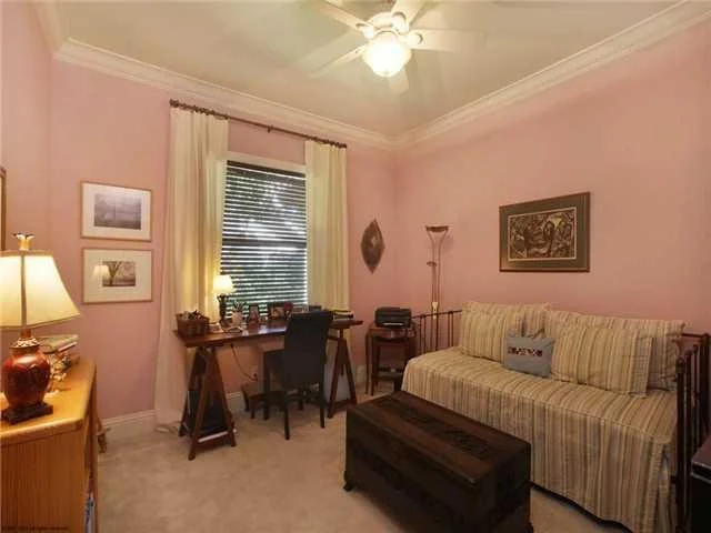 Photo of 1488 NW Lake Point