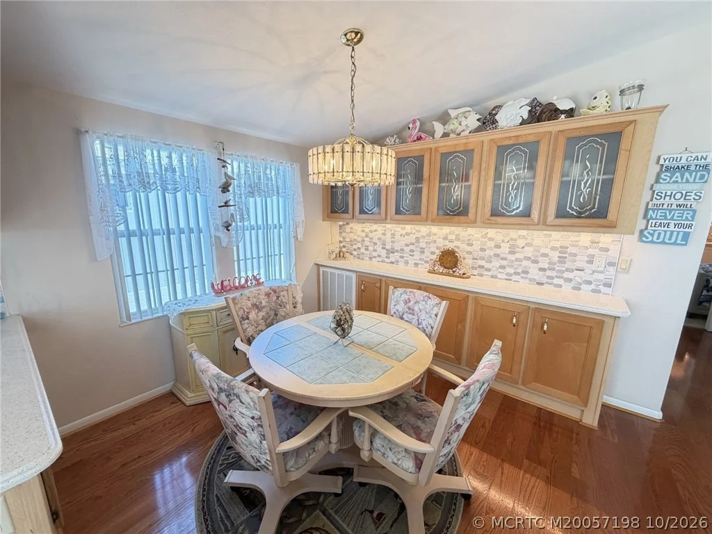 Photo of 1033 Nettles Boulevard