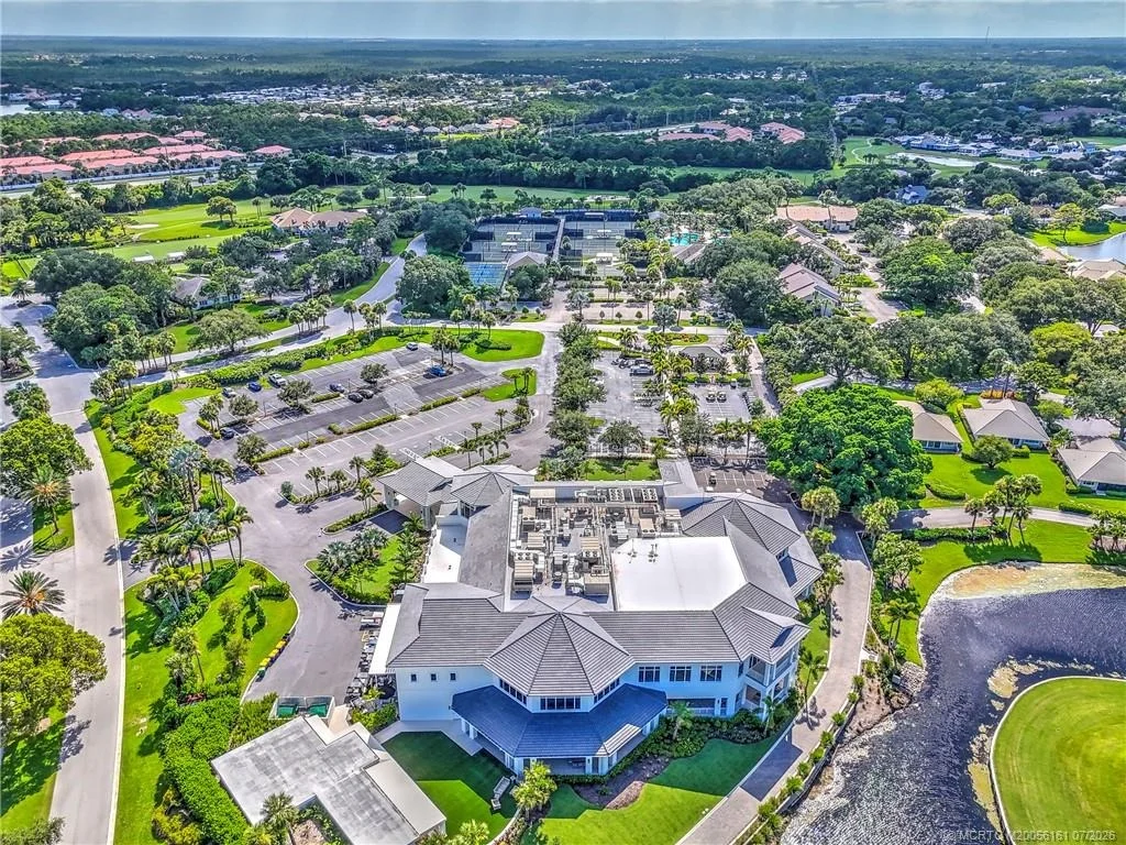 Photo of 6420 SE Winged Foot Drive