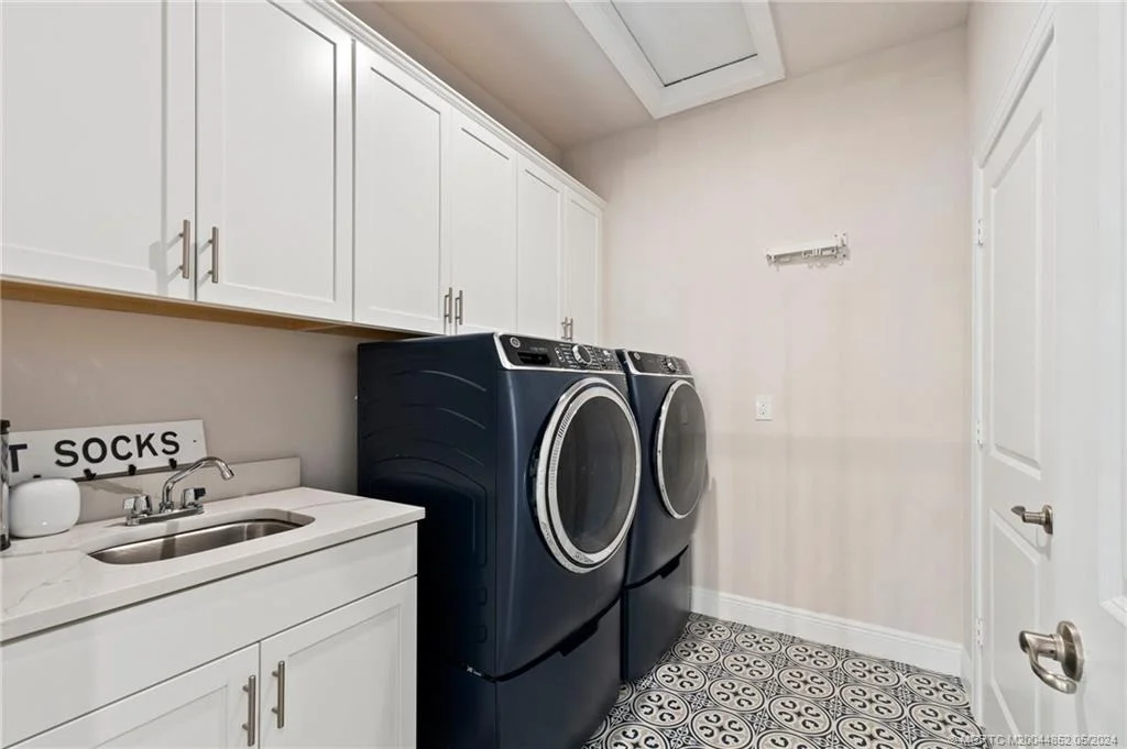 Photo of 5083 SW Winchester Drive