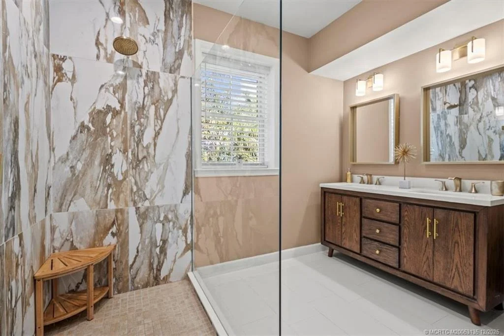 Photo of 3404 SE Inlet Harbor Trail