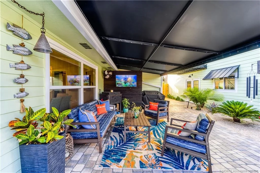 Photo of 4942 SE Bayshore Terrace