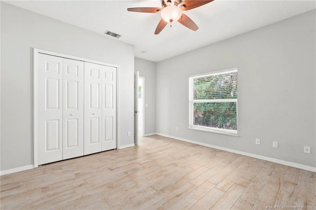 Photo of 449 SE Southwood Trail