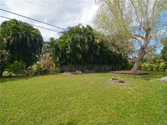 Photo of 2436 NW Everglades Boulevard