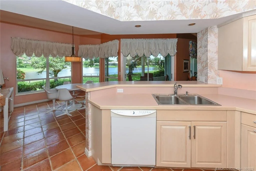 Photo of 2232 SW Danforth Circle