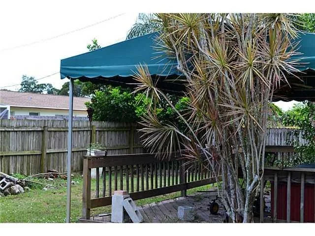 Photo of 1724 SE Washington Street