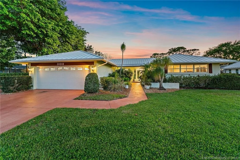 Photo of 3011 SE Fairway W