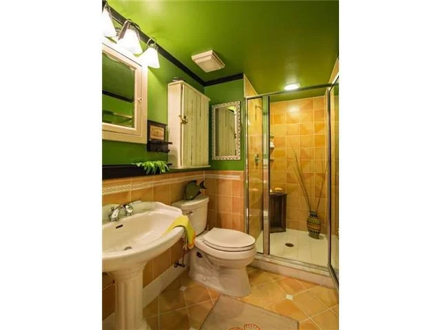 Photo of 708 SE RIVERSIDE Drive