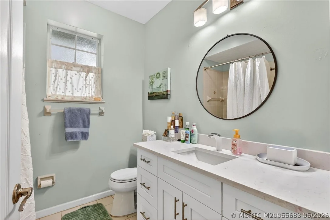 Photo of 671 SE Pin Oak Terrace