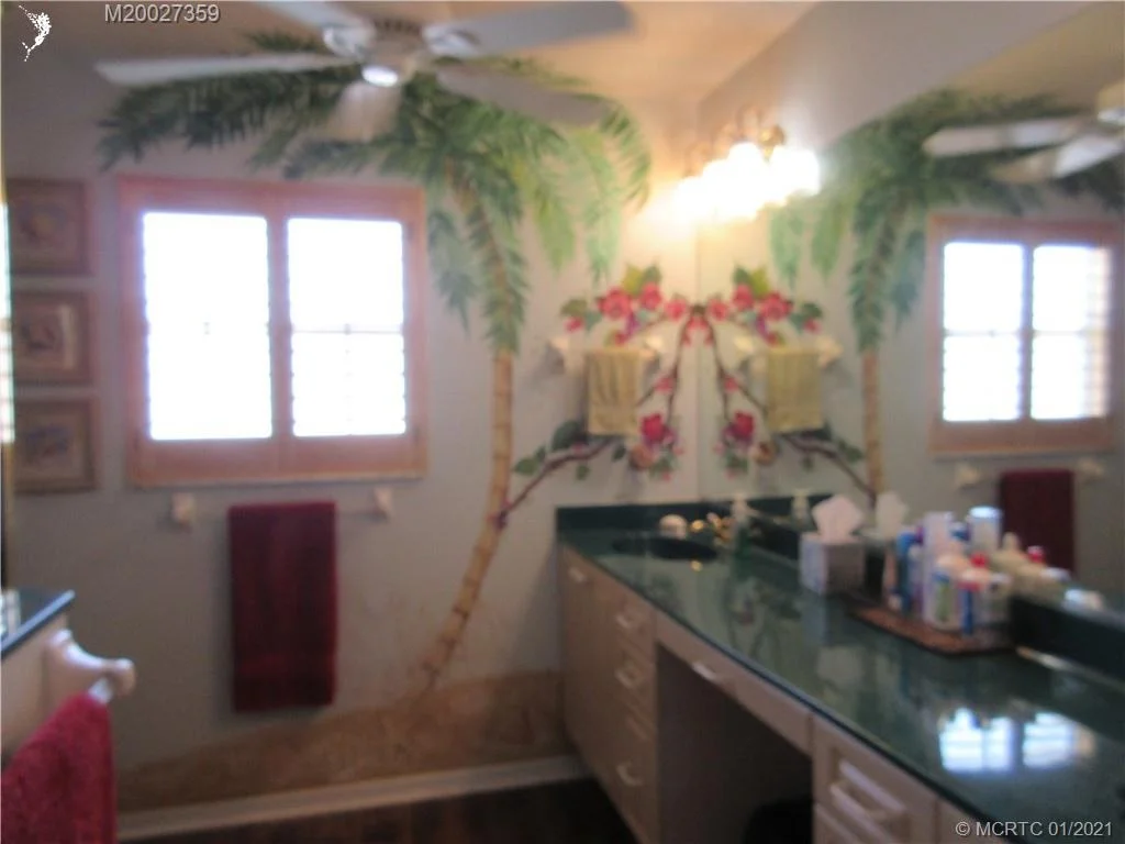 Photo of 1207 Nettles Boulevard