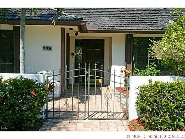 Photo of 884 NW Spruce Ridge Drive