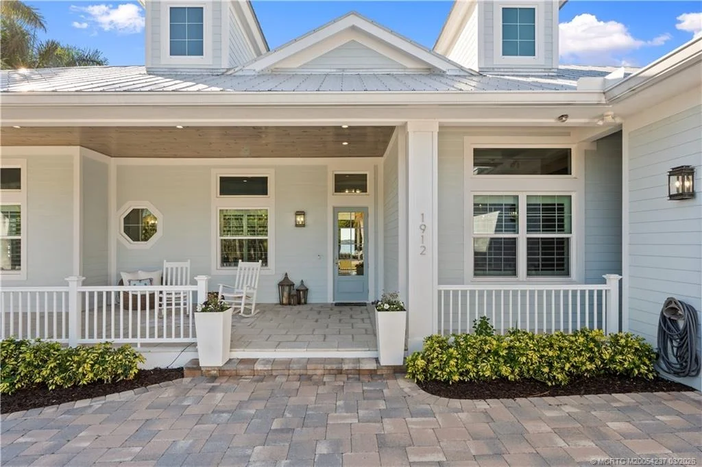 Photo of 1912 NW Cove Circle