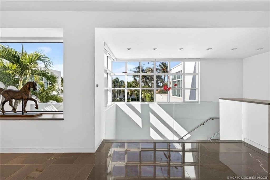 Photo of 7034 SE Harbor Circle