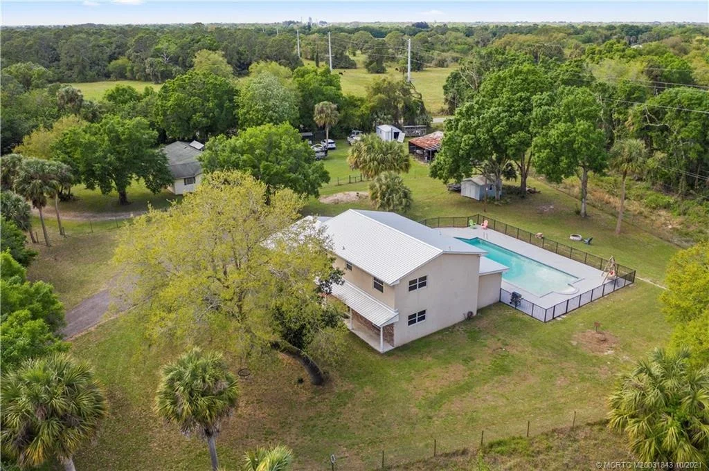 Photo of 2473 State Road 70 E