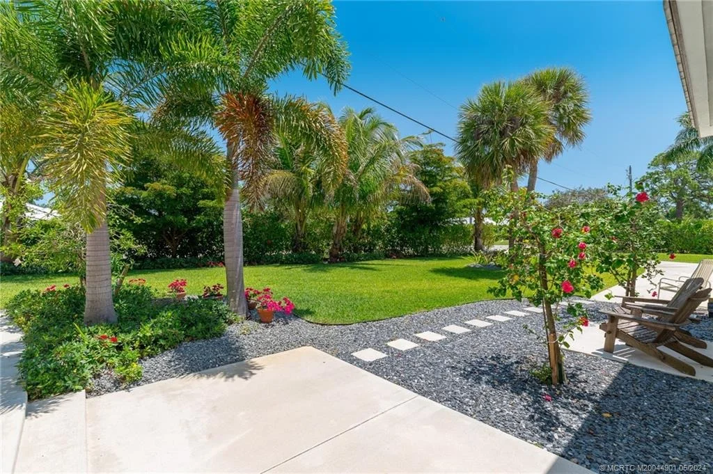 Photo of 1686 NW Harbor Place