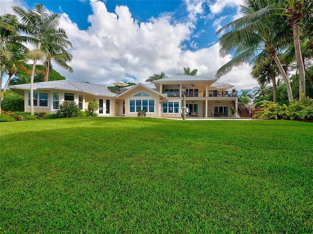Photo of 1341 SE Riverside Drive