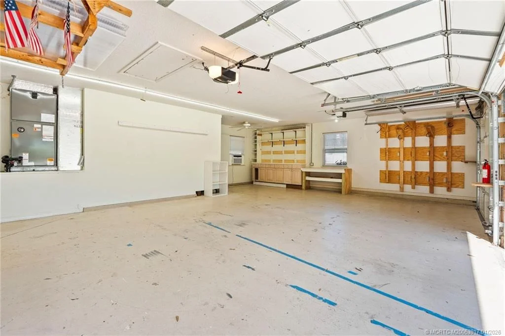Photo of 449 SE Southwood Trail