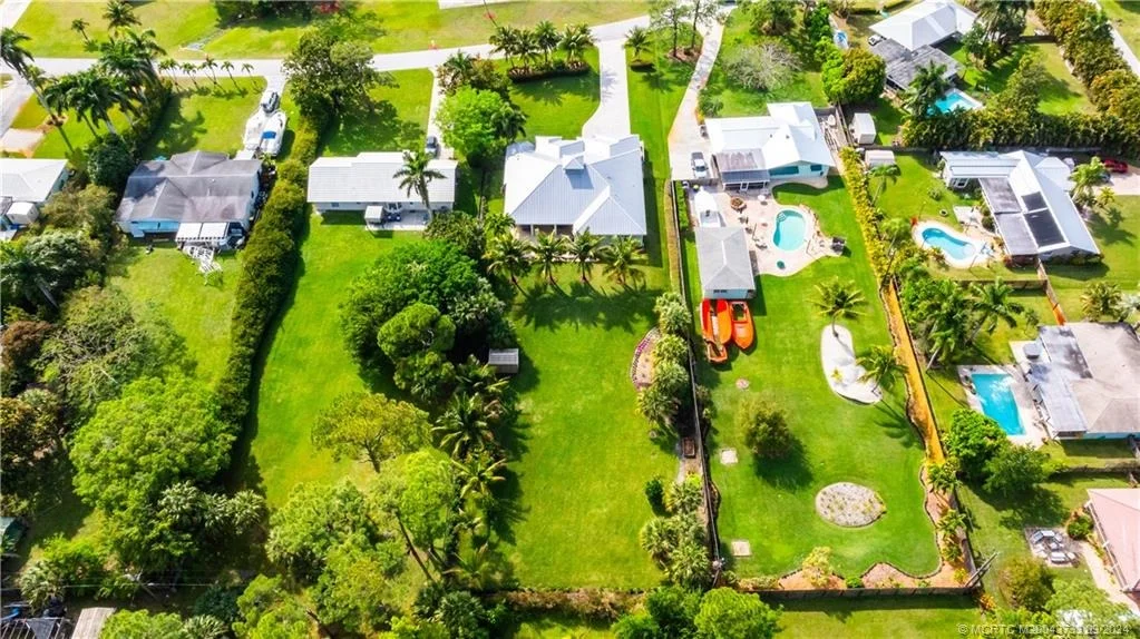 Photo of 1665 NW Fork Road