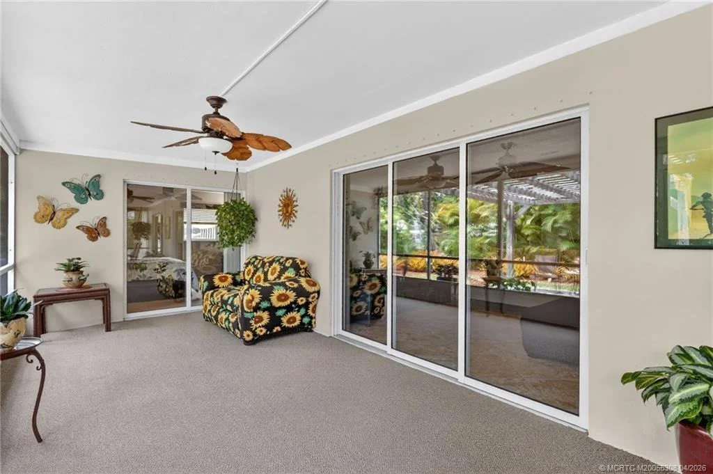 Photo of 330 SW Winnachee Drive