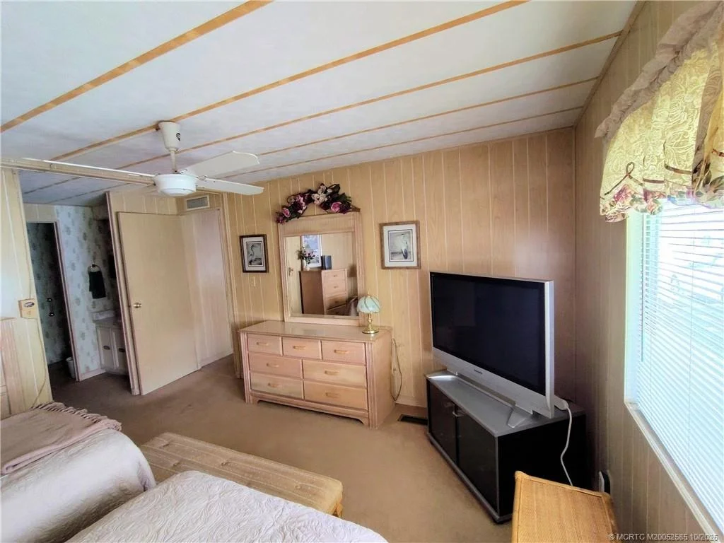Photo of 2540 SE Penny Lane