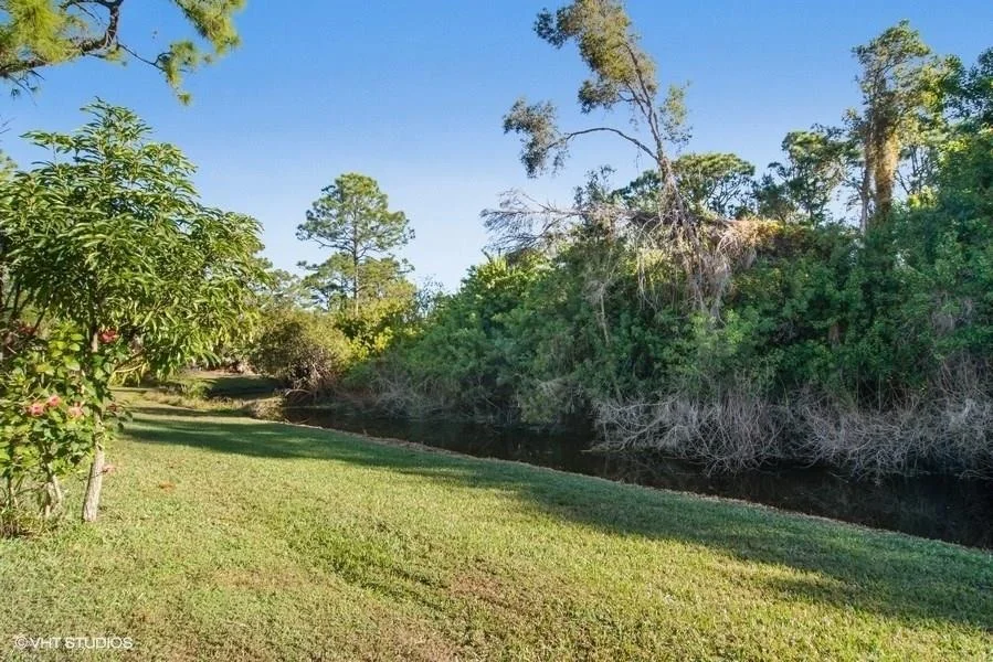 Photo of 6127 SE Black Oak Lane