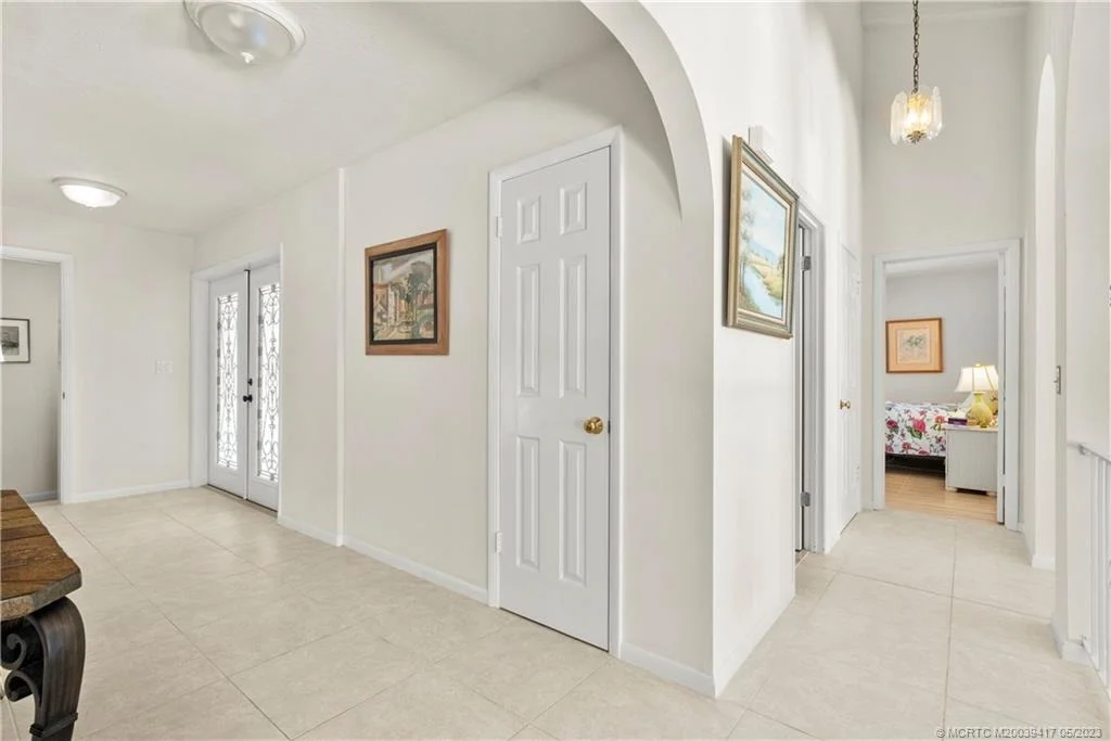 Photo of 104 N Sewalls Point Road
