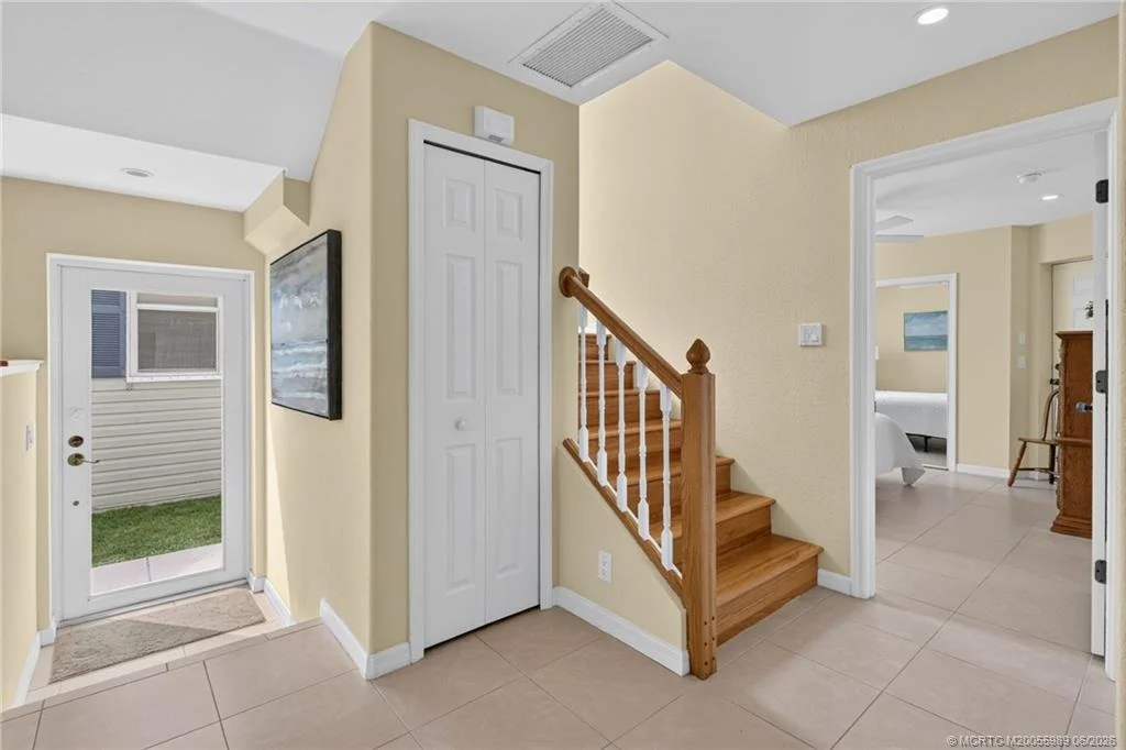 Photo of 184 Nettles Boulevard