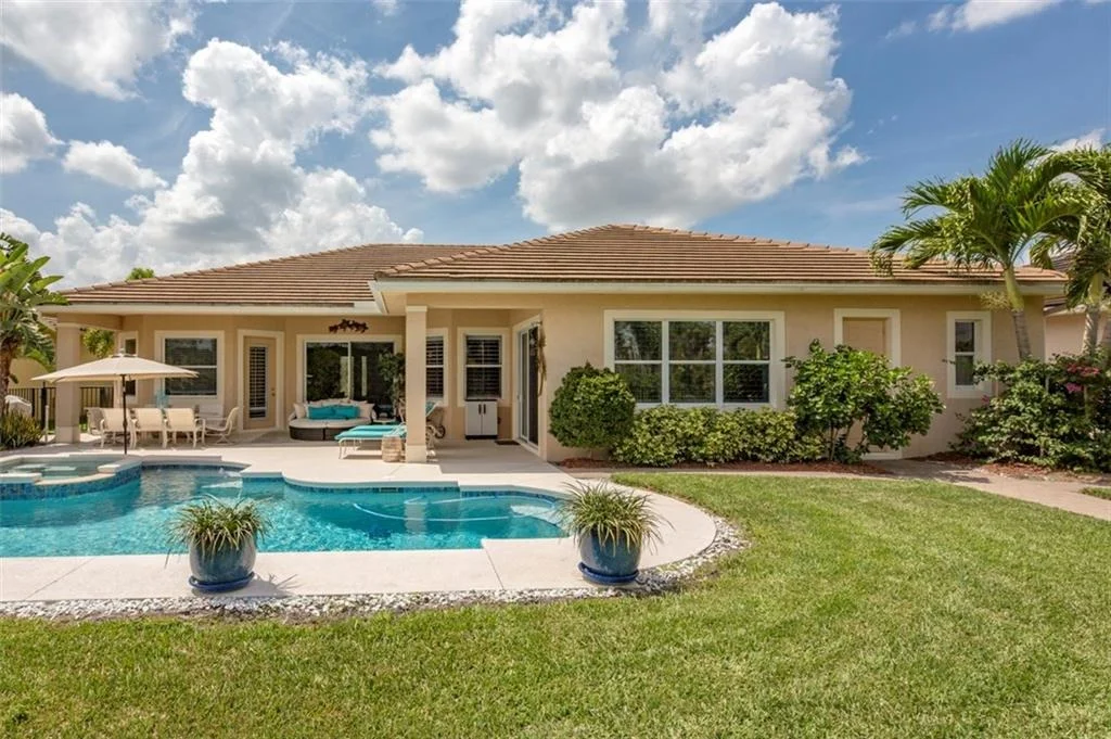Photo of 455 SW Lost River Road