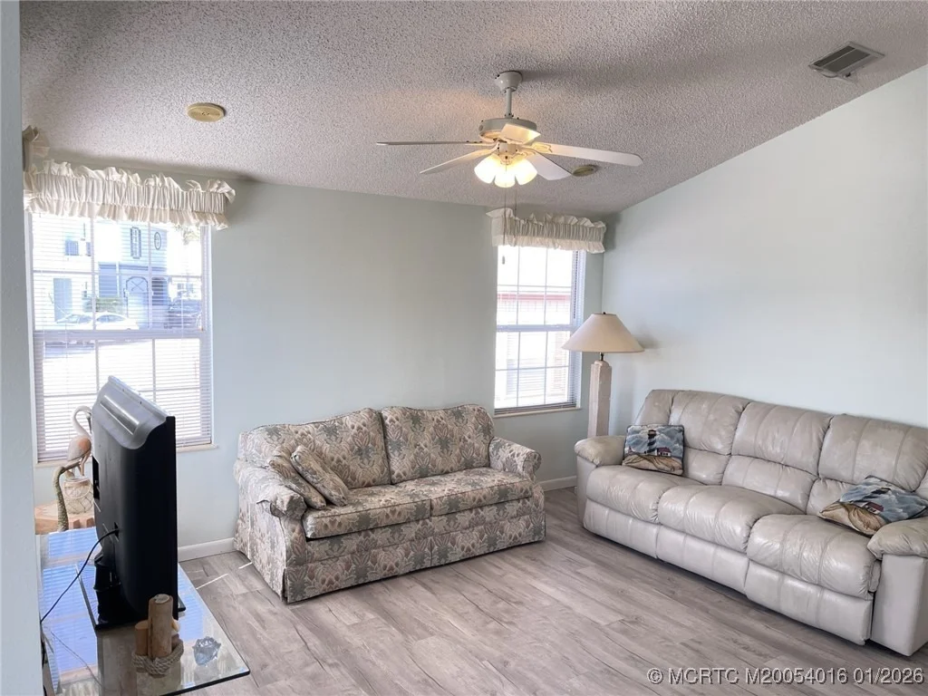 Photo of 1209 Nettles Boulevard