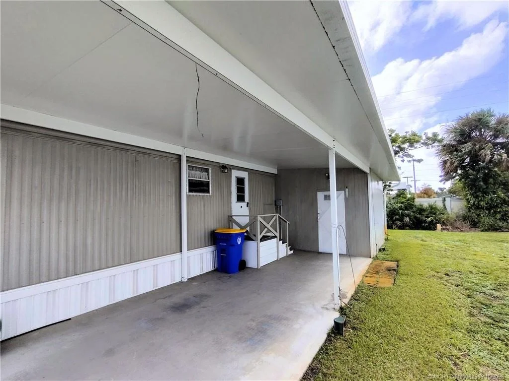 Photo of 2540 SE Penny Lane