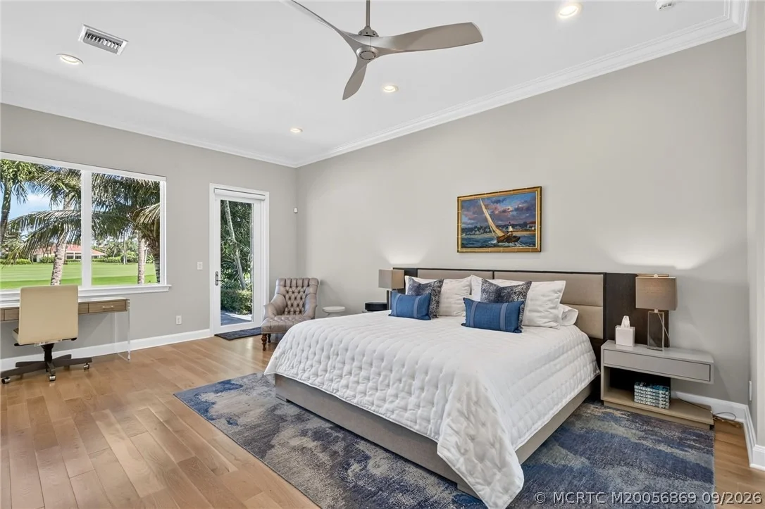 Photo of 7037 SE Harbor Circle
