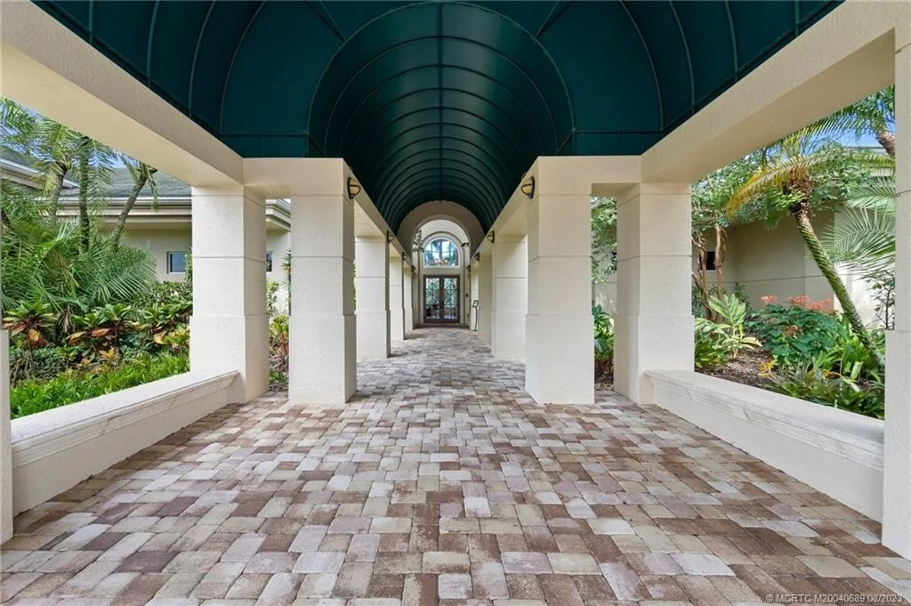 Photo of 3435 SE Putnam Court