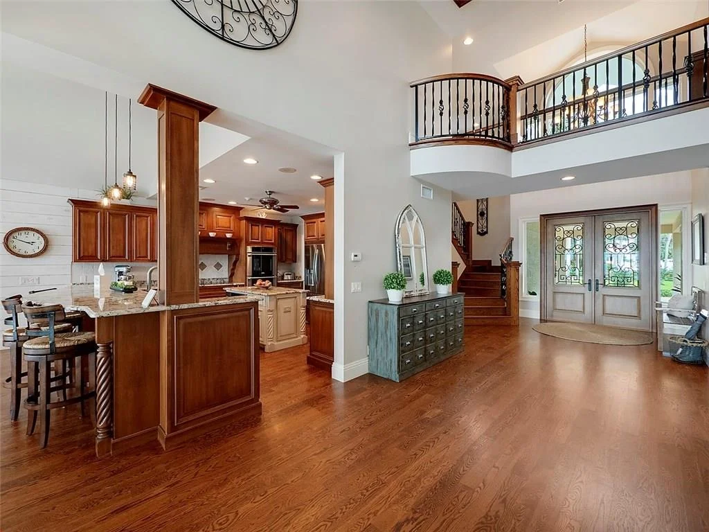 Photo of 1341 SE Riverside Drive
