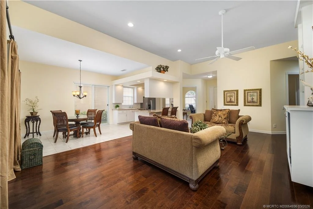 Photo of 1477 SW Eagleglen Place