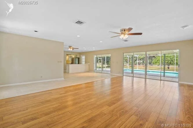 Photo of 3921 SE FAIRWAY W