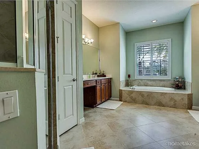 Photo of 8240 SW Marin Drive
