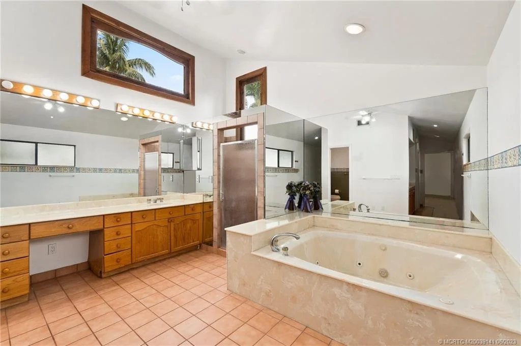 Photo of 3 Gumbo Limbo Way