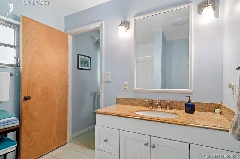 Photo of 200 SE Martin Avenue