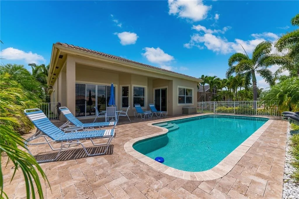 Photo of 1437 SE Legacy Cove Circle