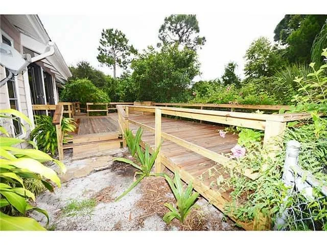 Photo of 4882 SE Bayshore Terrace