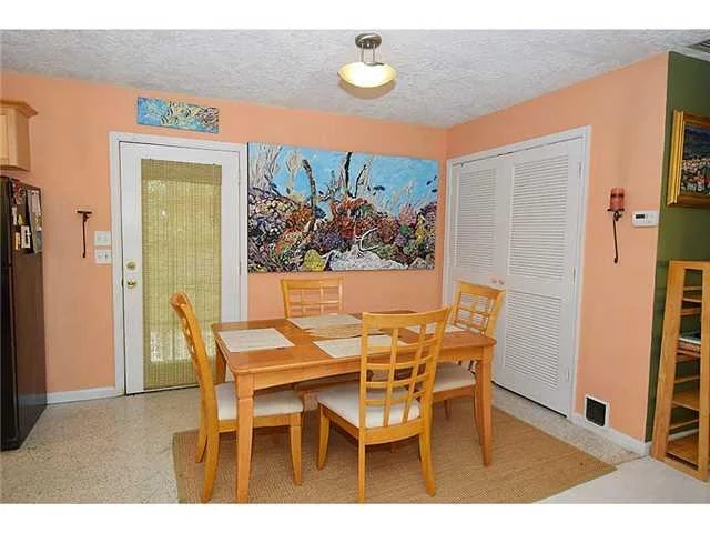Photo of 418 SE KRUEGER Parkway