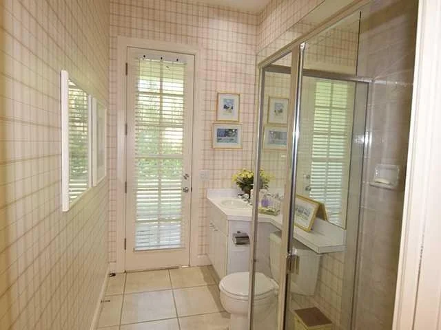 Photo of 6957 SE LAKEVIEW Terrace