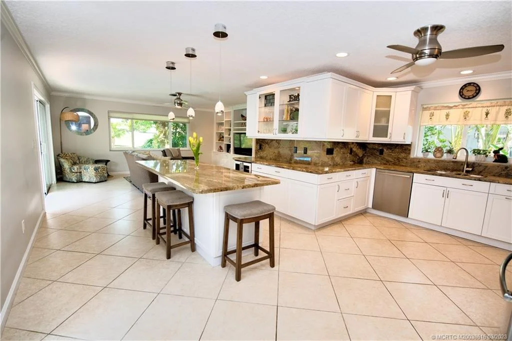 Photo of 3231 SE Fairway W
