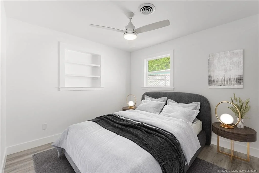Photo of 436 SE Fini Drive