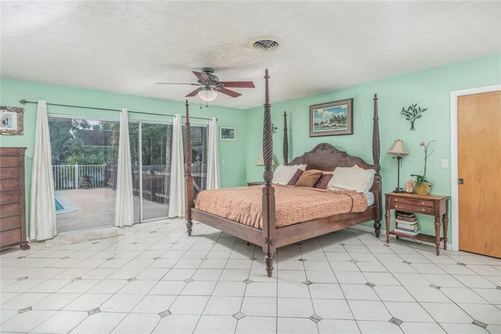 Photo of 1128 NW Fork Road